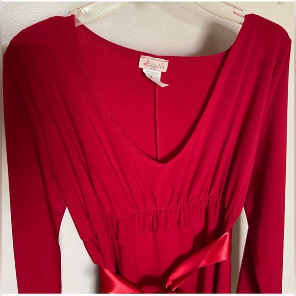 **Bundle of 3** (2) Red Maternity (L) and (1) Black Nursing size (M)Dress Set - Picture 4 of 6